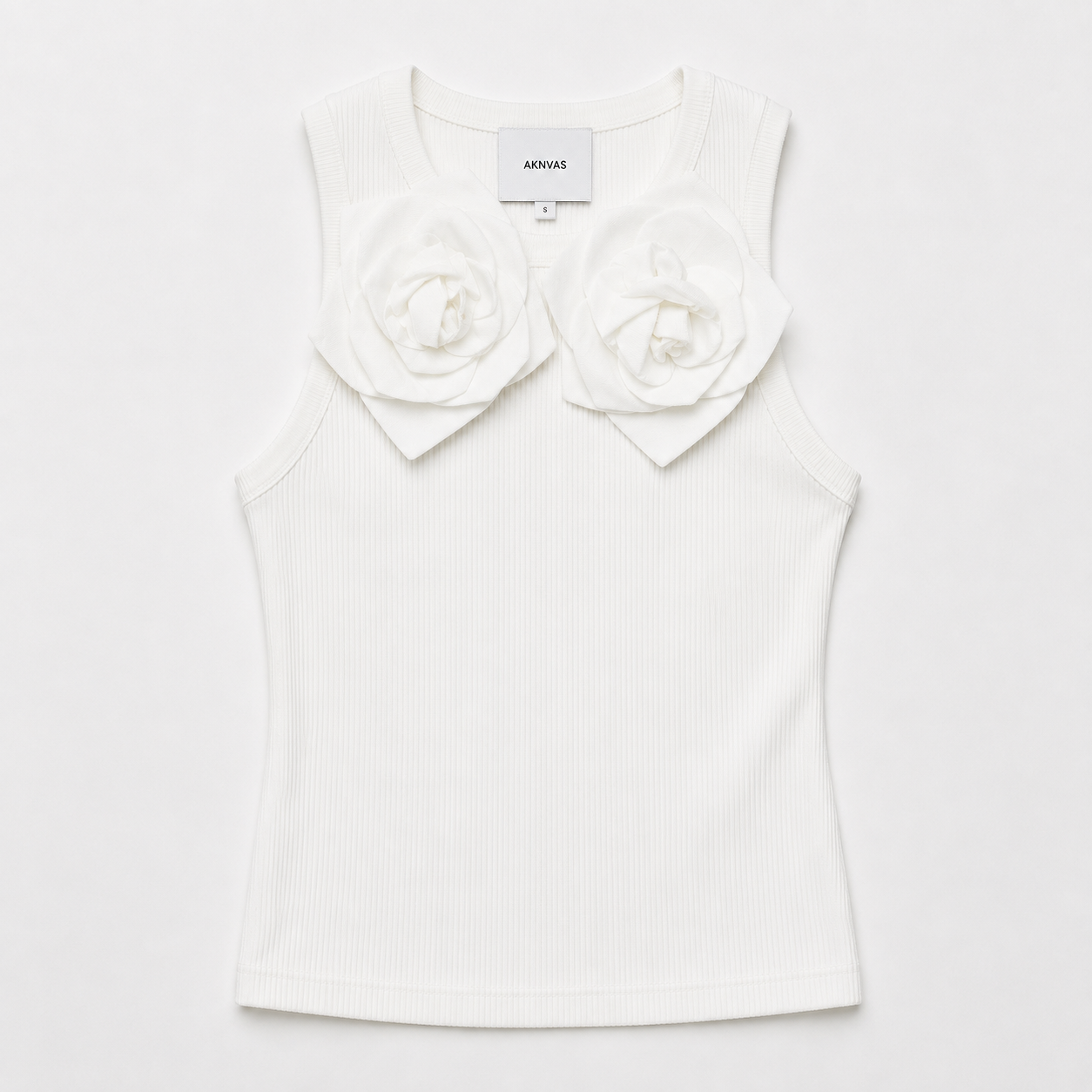 Aknvas - The Camille flower tank in white