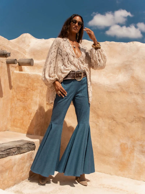Daphne Blouse – Erika Peña
