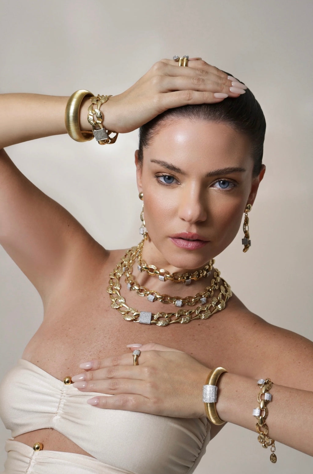 Arona Choker Necklace