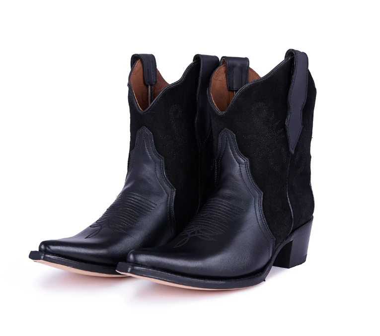 Jornada Pony Black Ankle Boots – Montserrat Messeguer