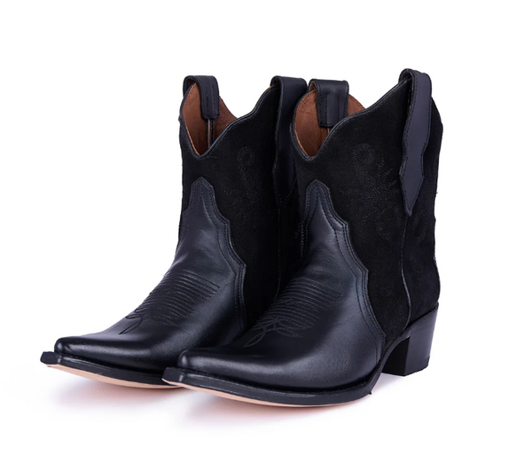 Jornada Pony Black Ankle Boots – Montserrat Messeguer